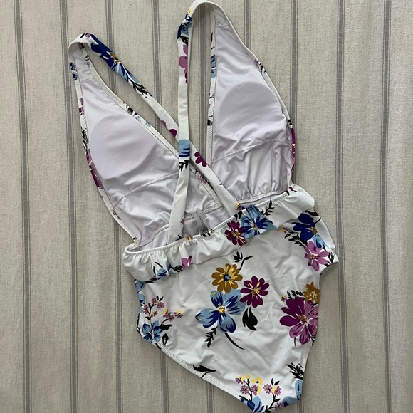 Cupshe Suit NWT - Picture 4 of 4